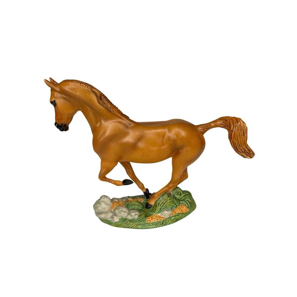 Franklin Mint Trakehner Horse Porcelain Great Horses of the World Figurine
